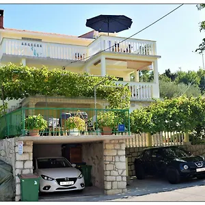 Boric Apartmán Lopar